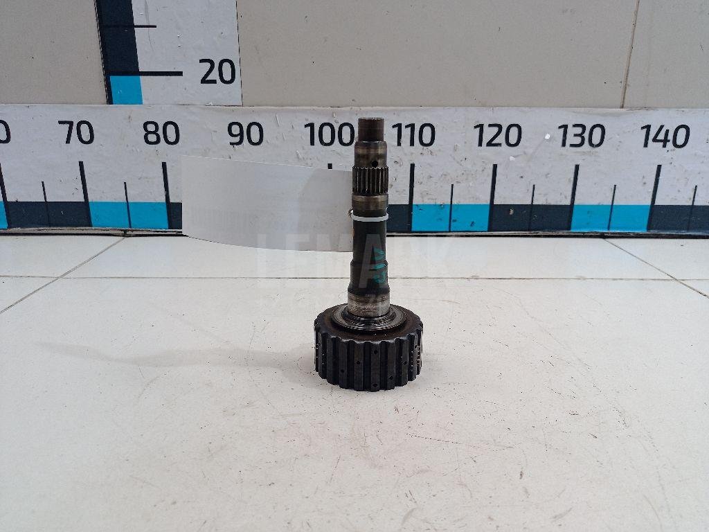 Вал КПП первичный