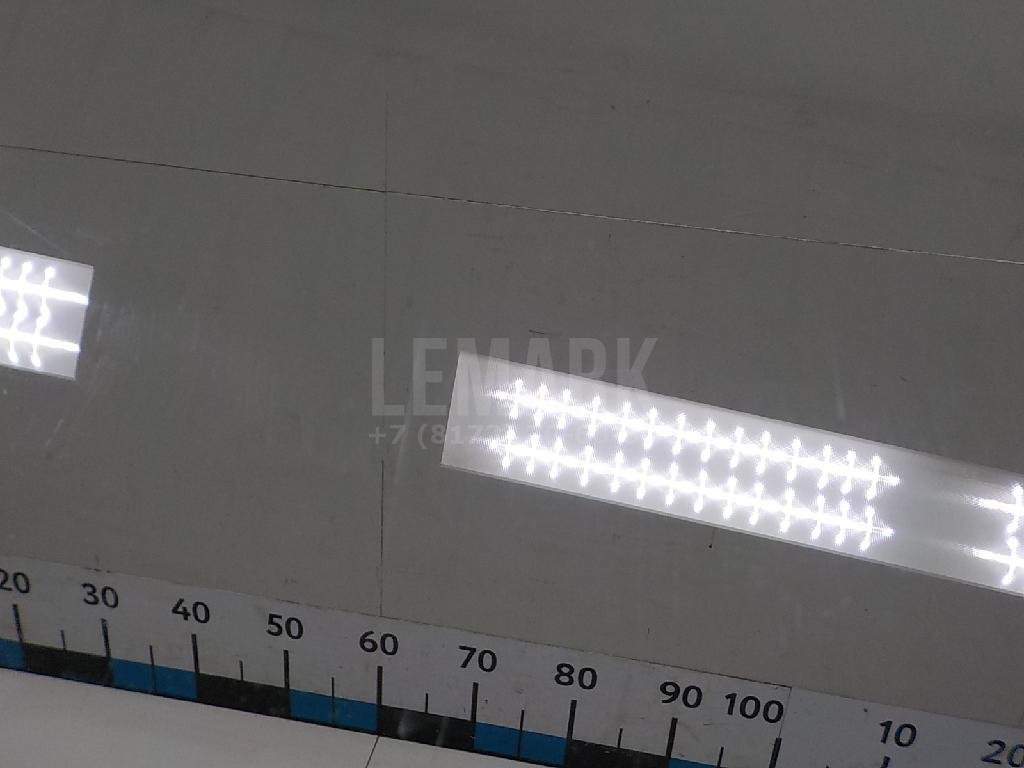 Стекло двери передней правой