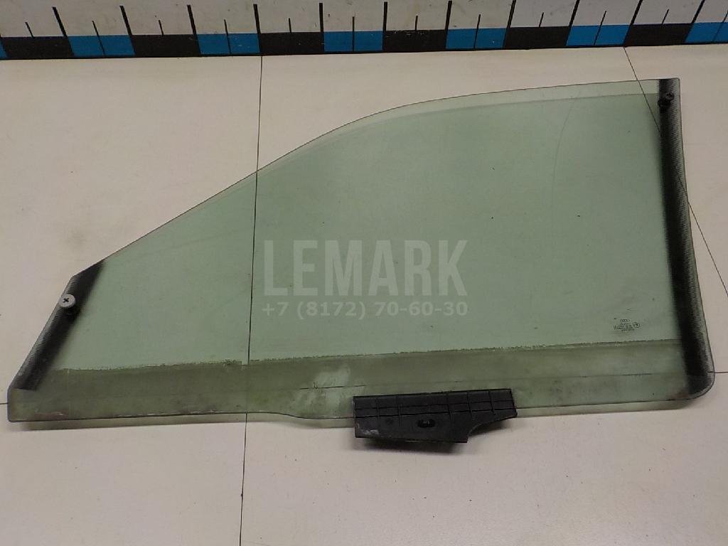 Стекло двери передней правой