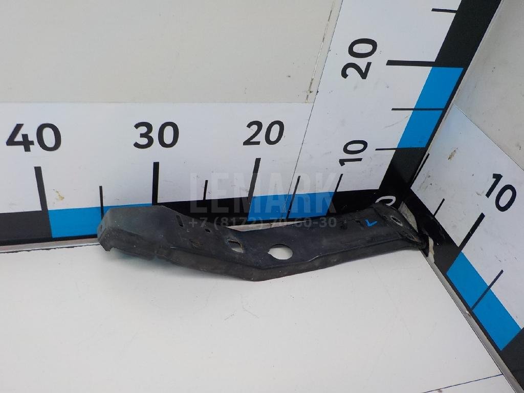 Кронштейн фар левый