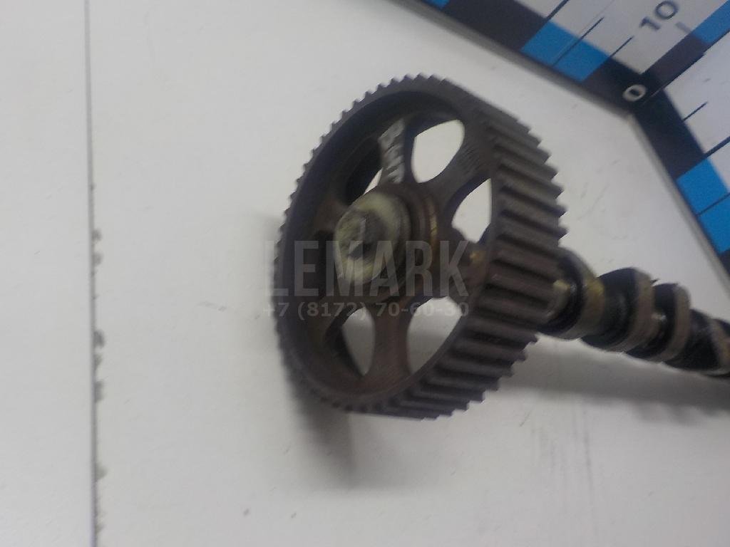 Распредвал выпускной для  Audi A4 [B9] 2015