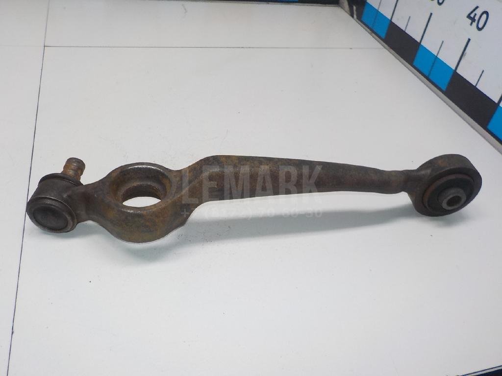 Рычаг передний правый