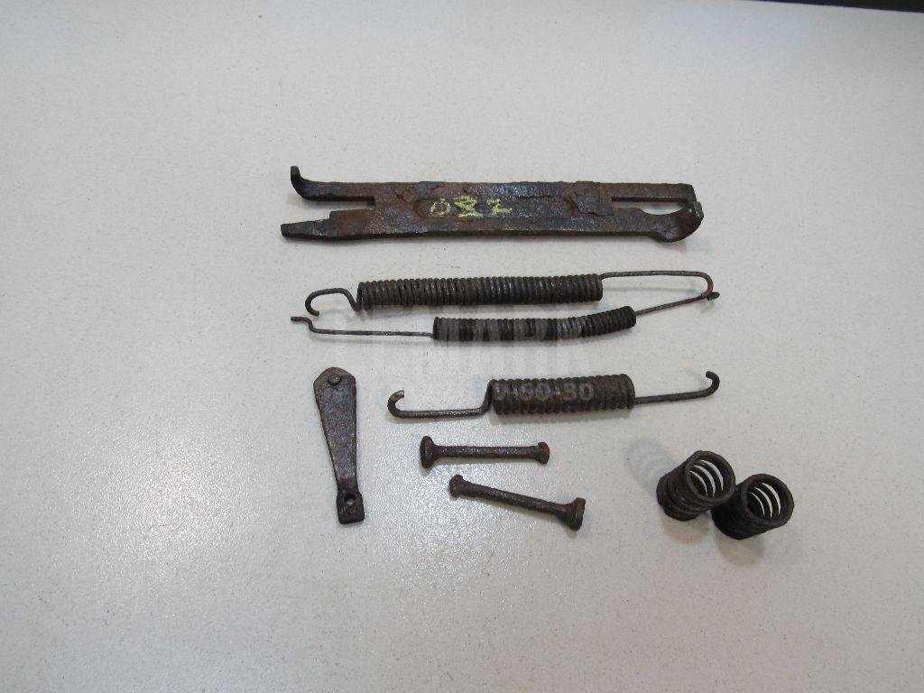 Установочный к-кт задних колодок