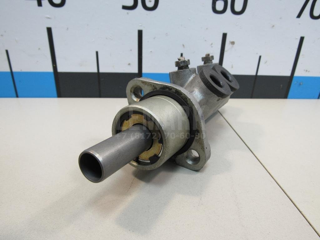 Цилиндр тормозной главный