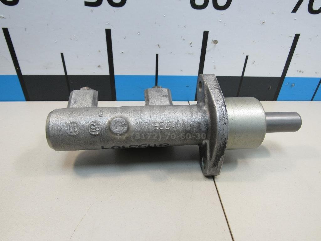 Цилиндр тормозной главный