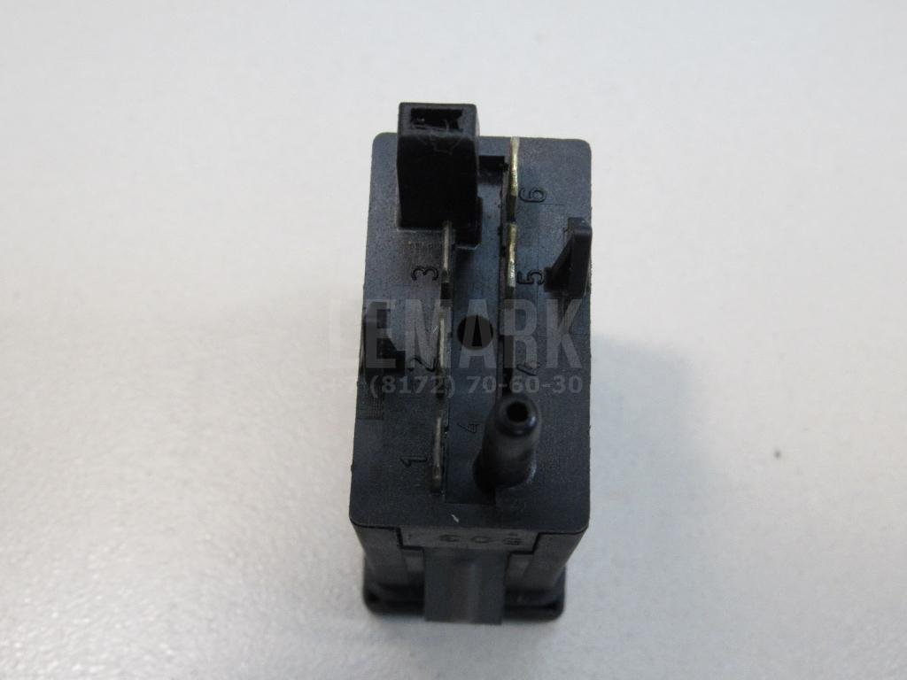 Кнопка обогрева заднего стекла