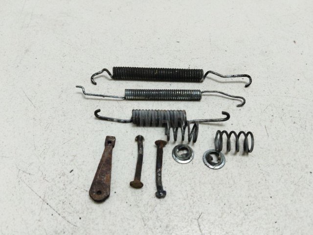 Установочный к-кт задних колодок