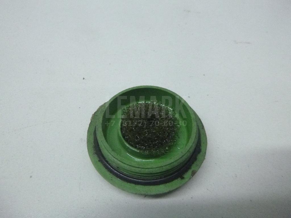 Крышка бачка гидроусилителя