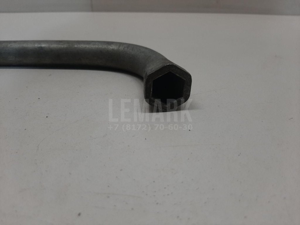 Ключ баллонный