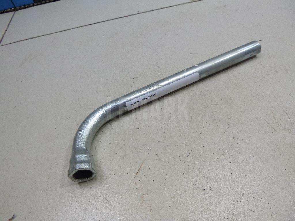 Ключ баллонный