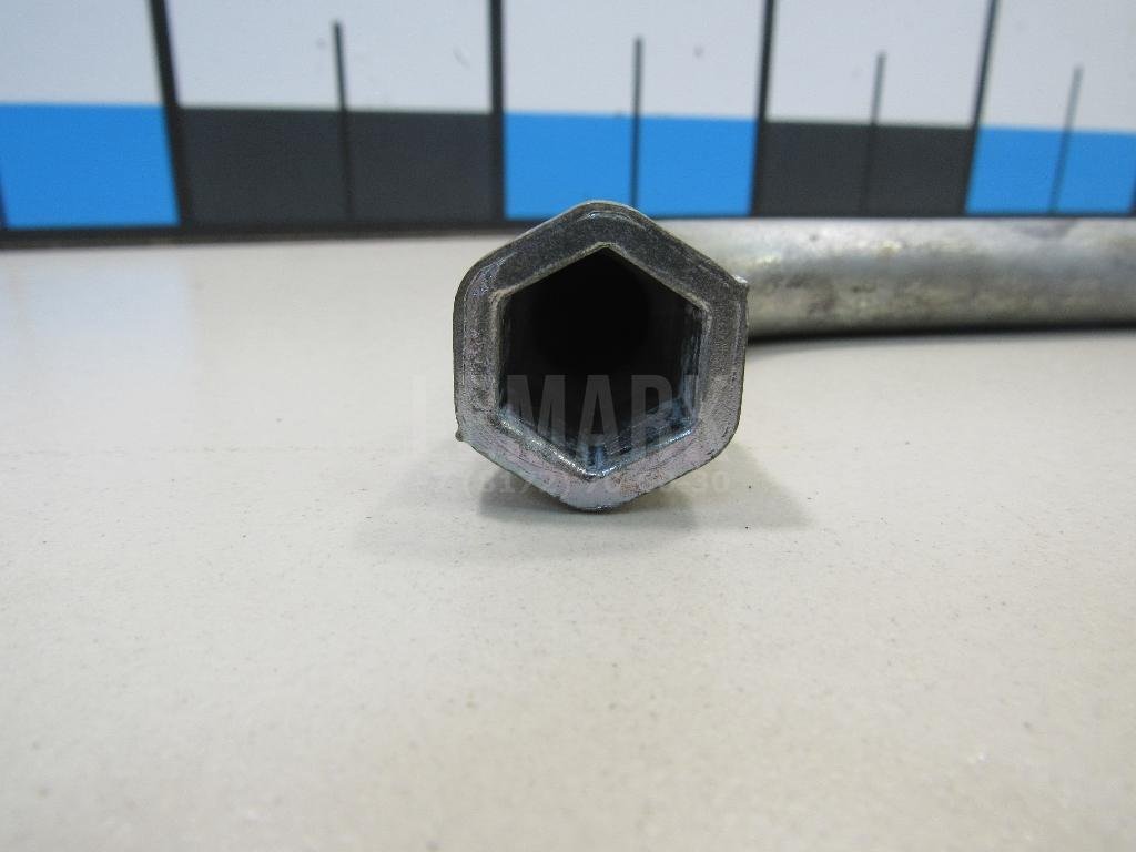 Ключ баллонный