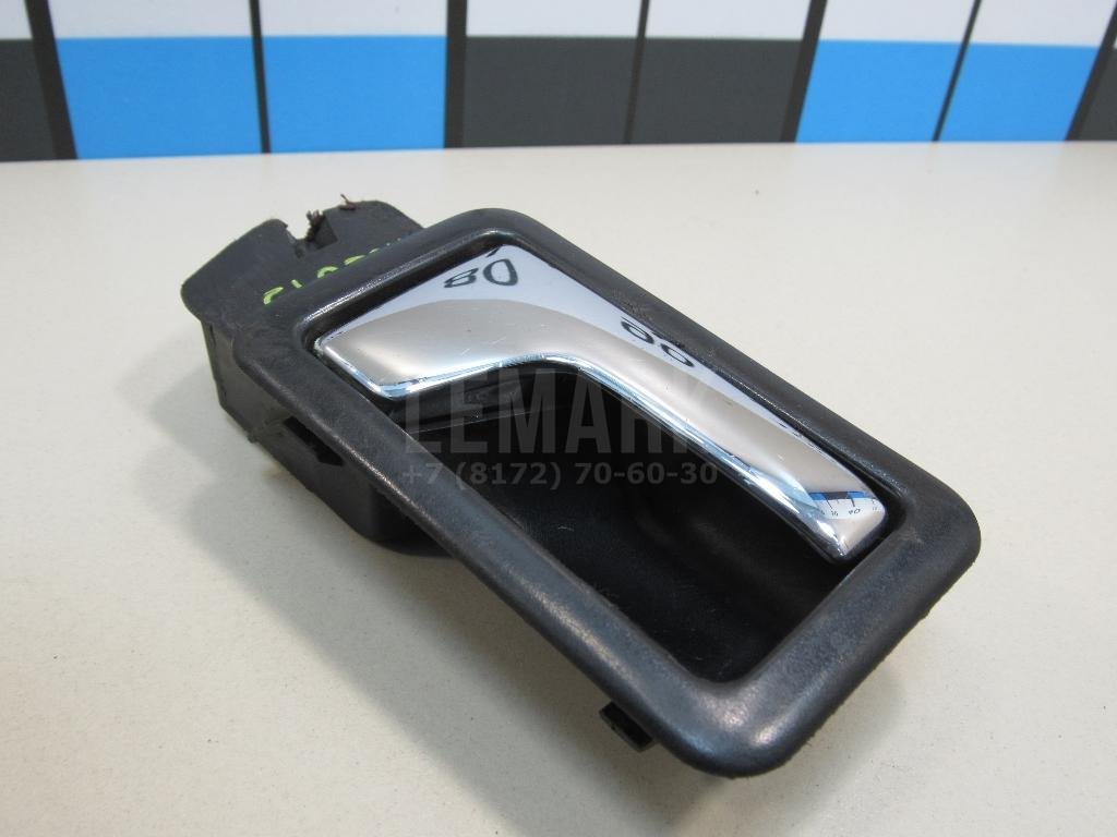 Ручка двери внутренняя правая