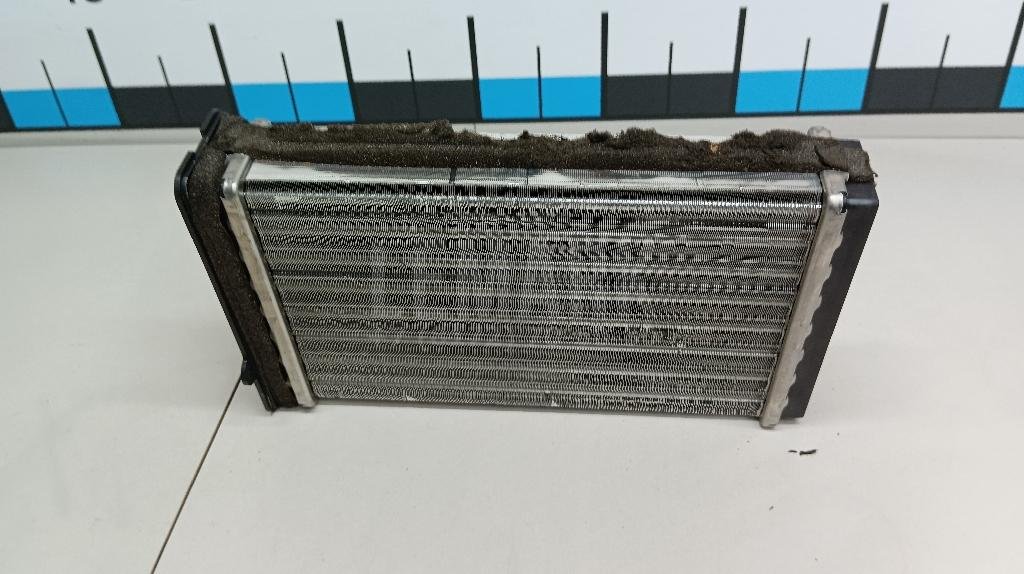 Радиатор отопителя