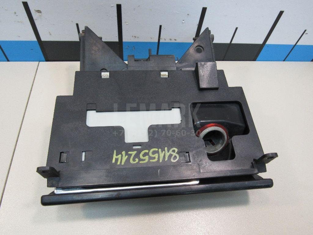 Пепельница передняя