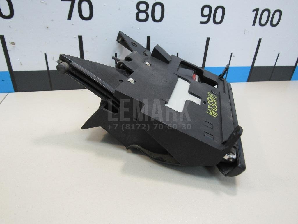 Пепельница передняя