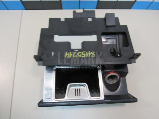 Пепельница передняя