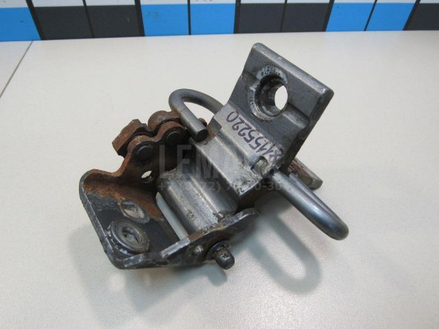 Петля двери передней нижняя