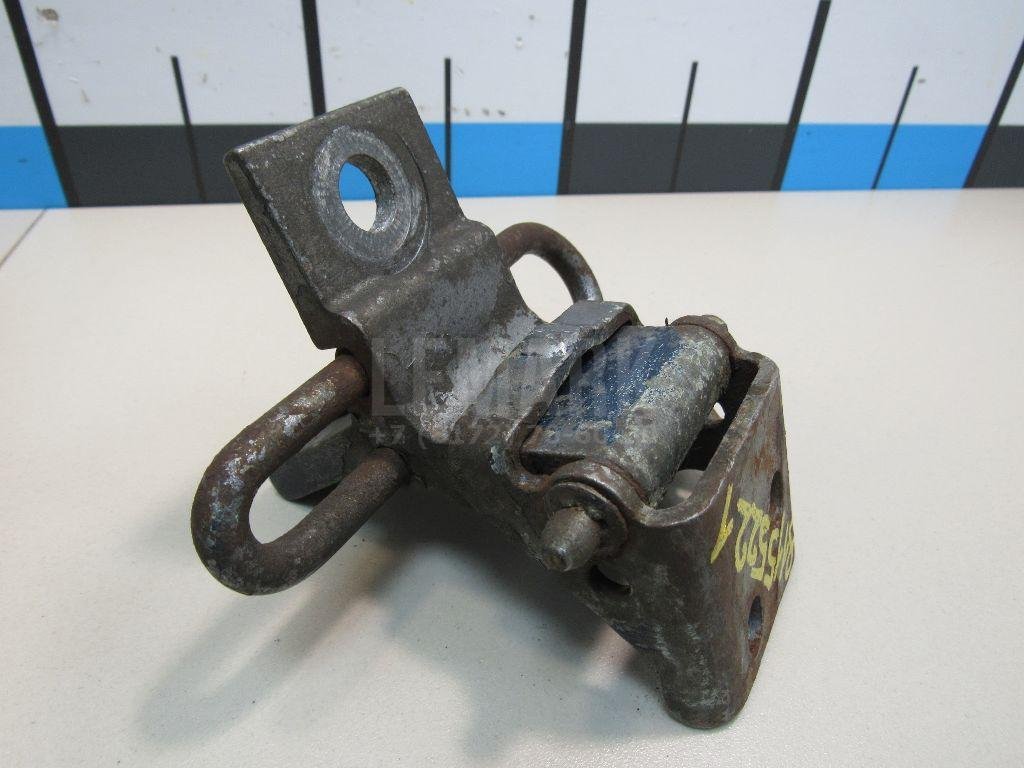 Петля двери передней нижняя