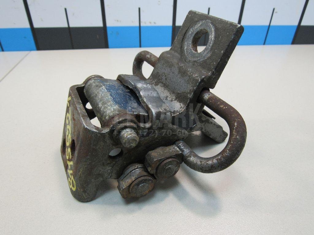 Петля двери передней нижняя