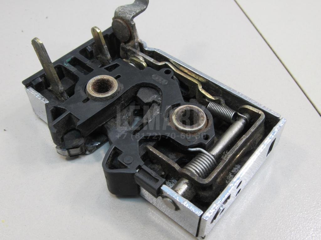 Замок двери передней левой