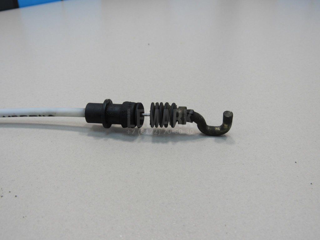 Трос открывания задней двери