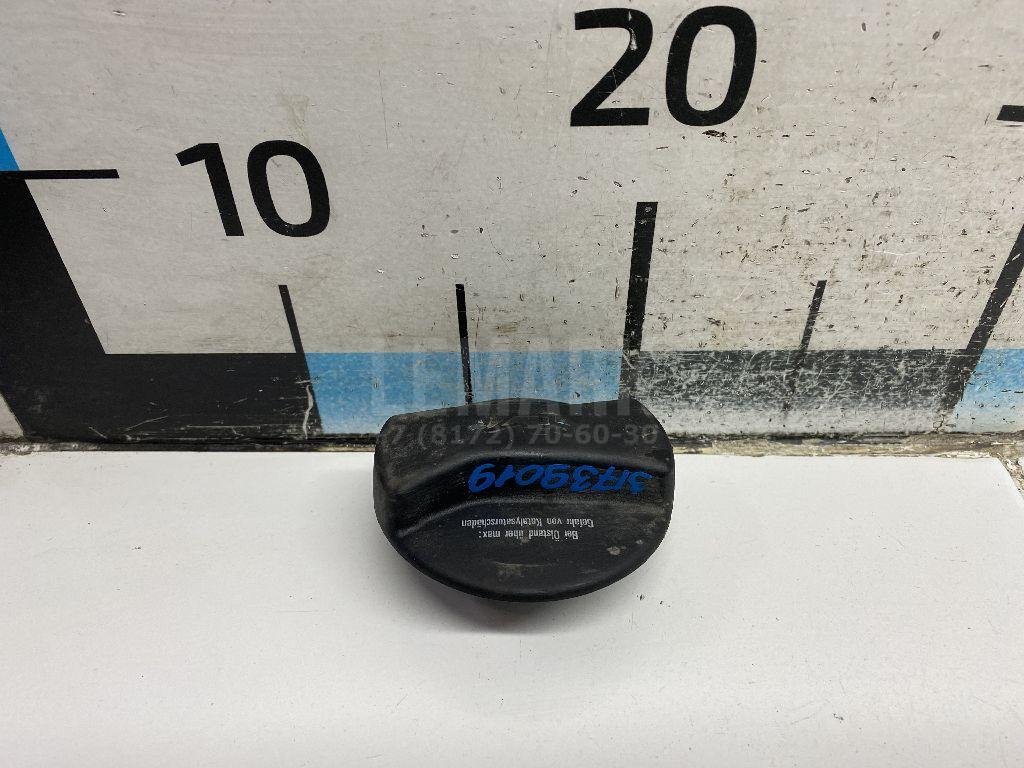 Крышка маслозаливной горловины