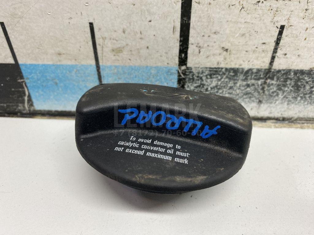 Крышка маслозаливной горловины