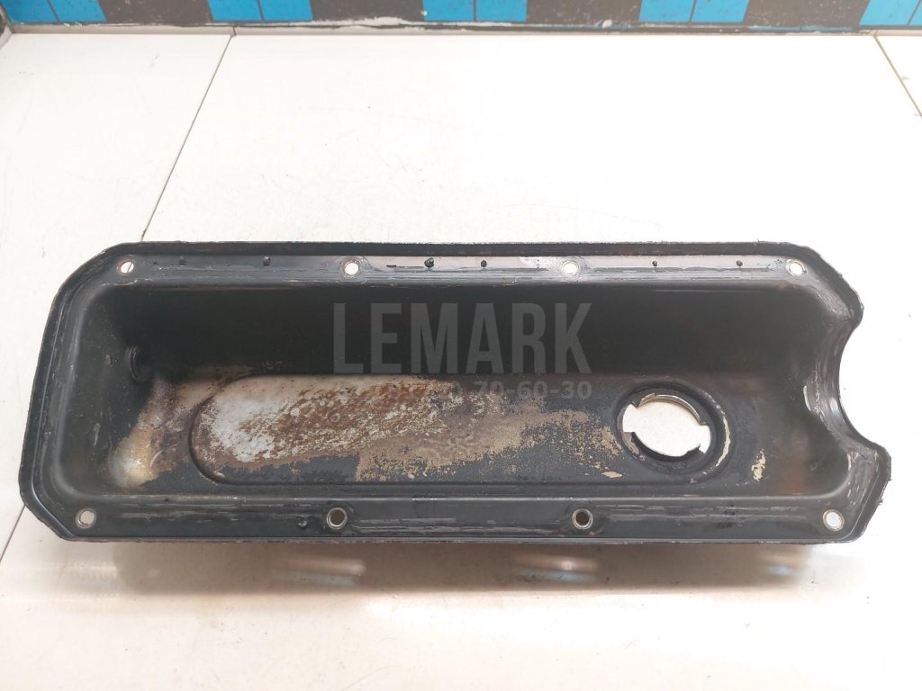 Крышка головки блока (клапанная)