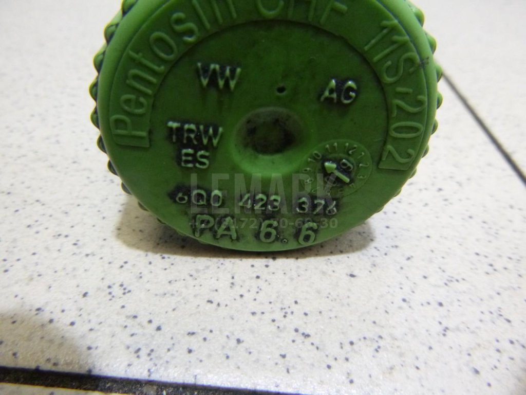 Крышка бачка гидроусилителя