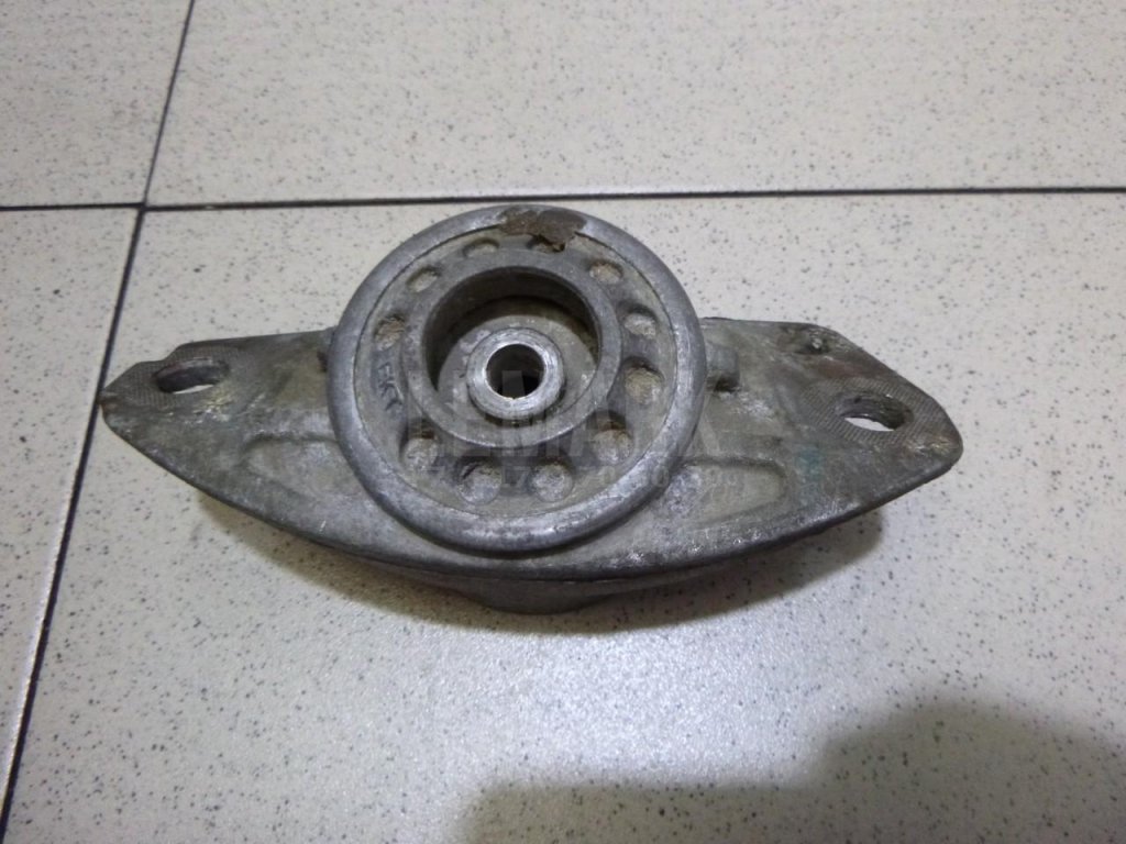 Опора заднего амортизатора