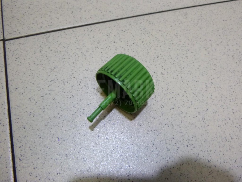 Крышка бачка гидроусилителя