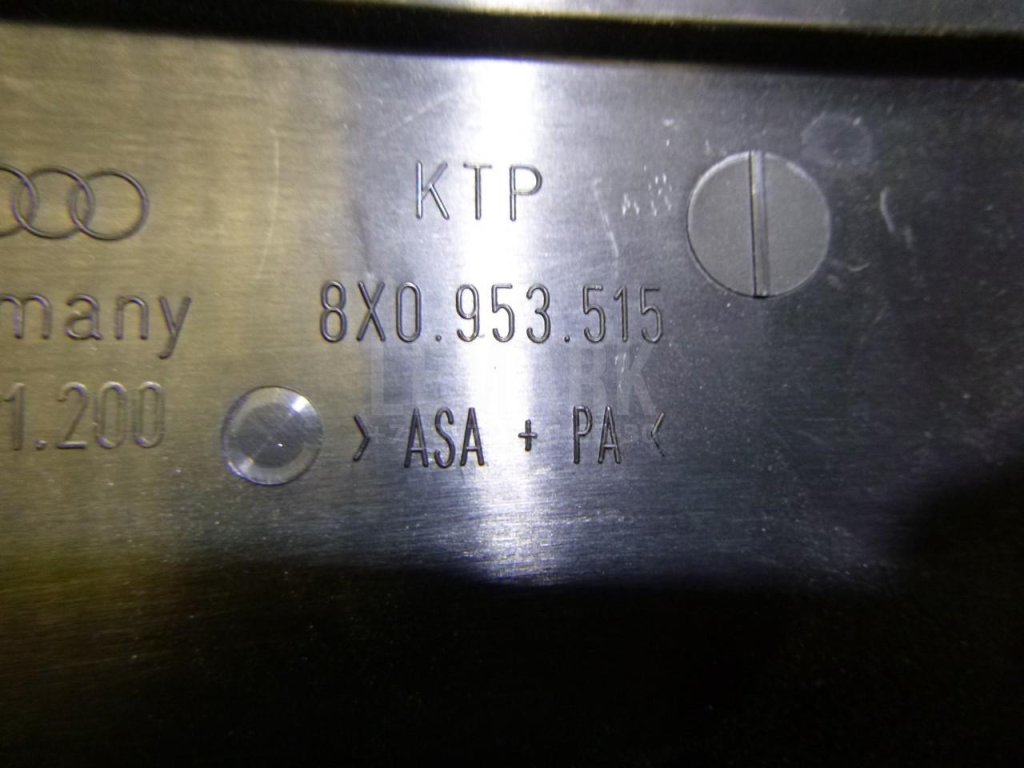 Кожух рулевой колонки верхний