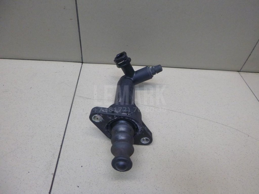 Цилиндр сцепления рабочий