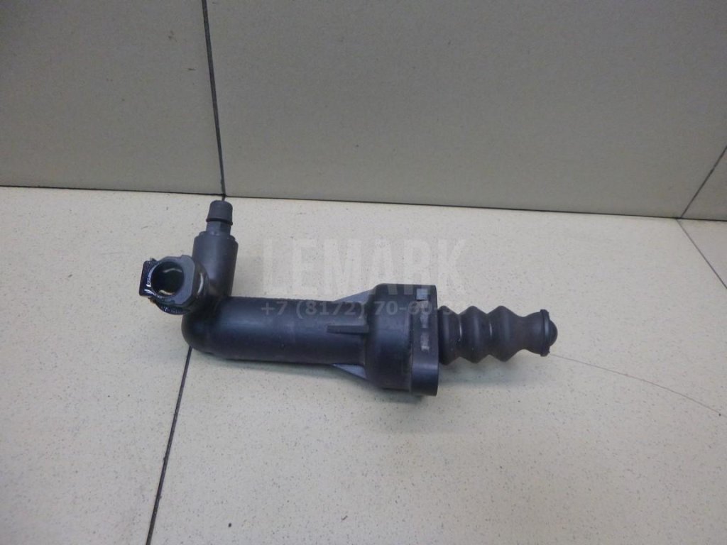 Цилиндр сцепления рабочий