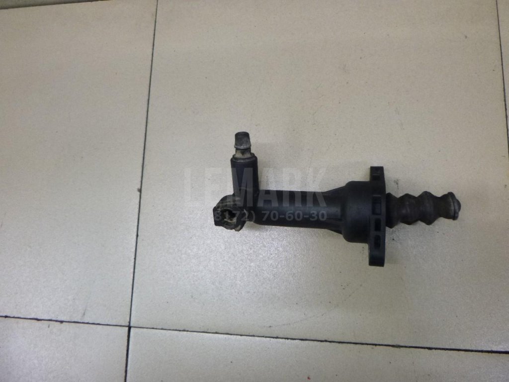 Цилиндр сцепления рабочий