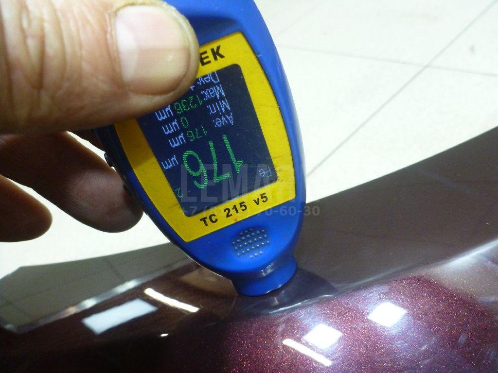 Крыло переднее правое