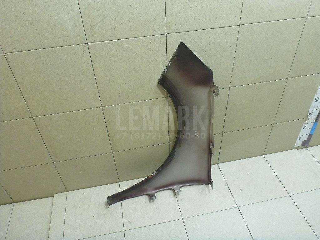 Крыло переднее правое