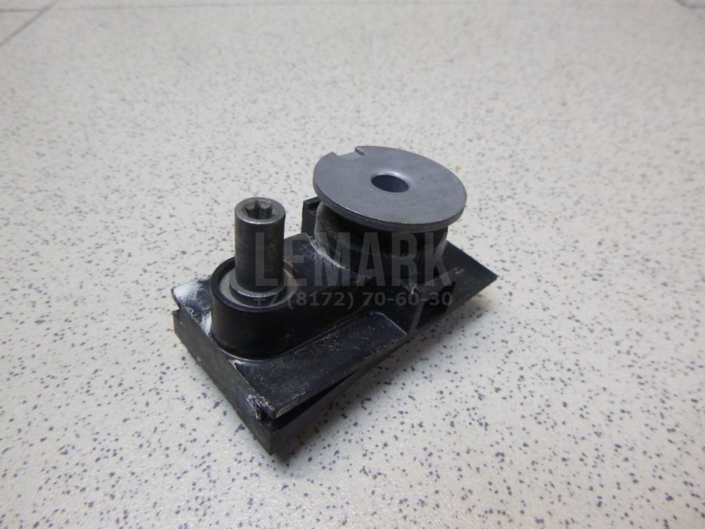 Крепеж фары