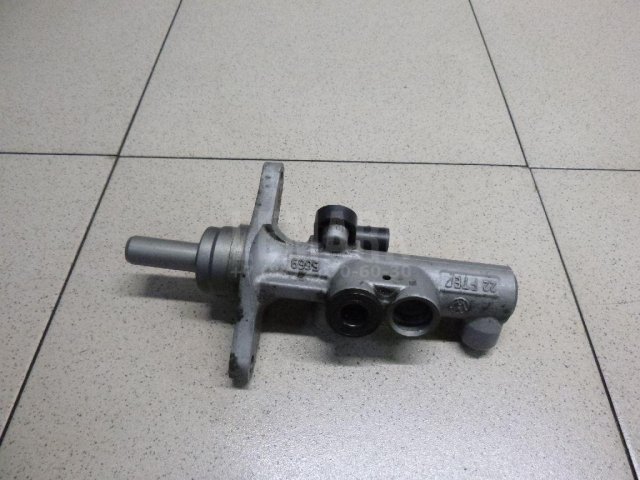 Цилиндр тормозной главный