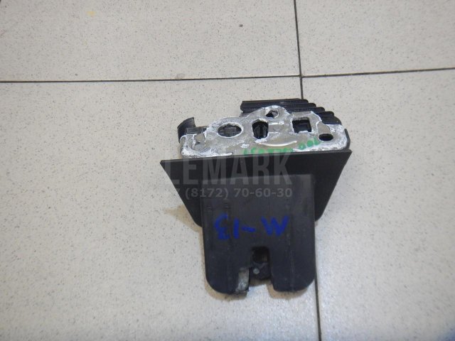 Замок багажника