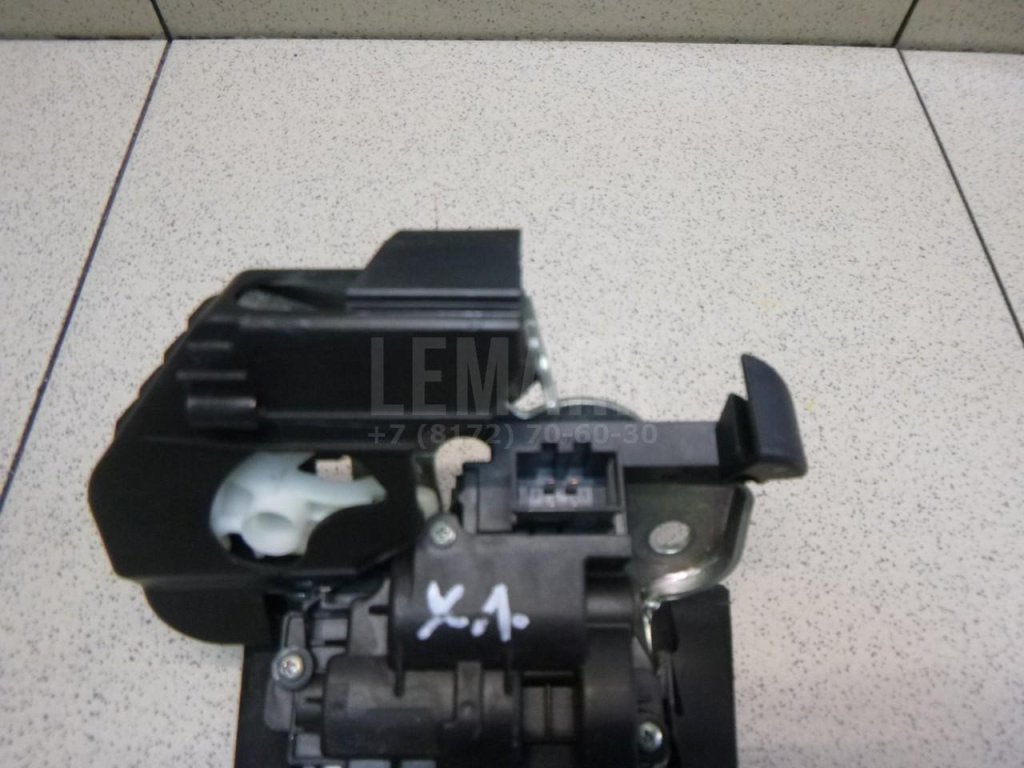 Замок багажника