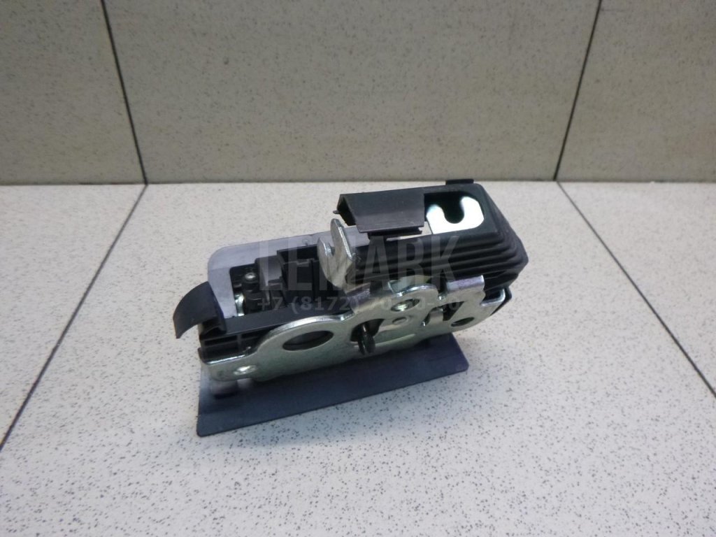 Замок багажника