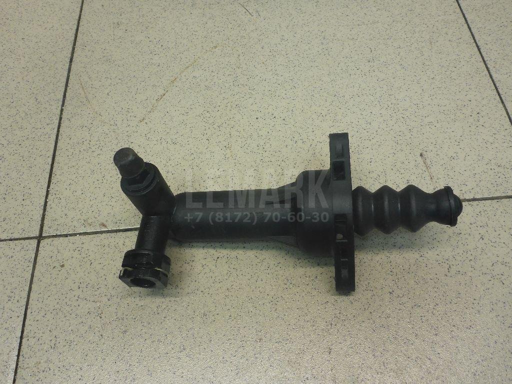 Цилиндр сцепления рабочий