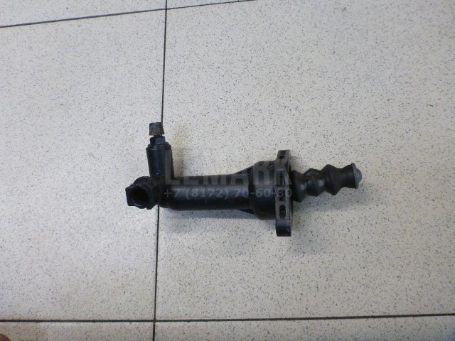 Цилиндр сцепления рабочий