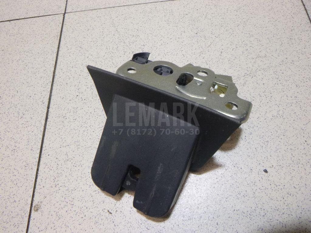 Замок багажника