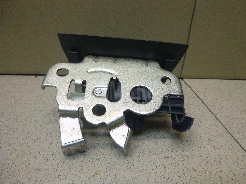 Замок багажника