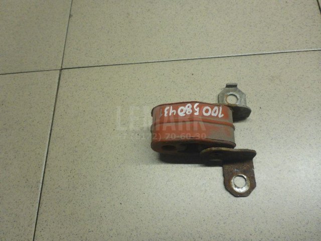 Кронштейн глушителя