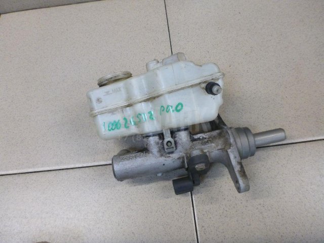 Цилиндр тормозной главный