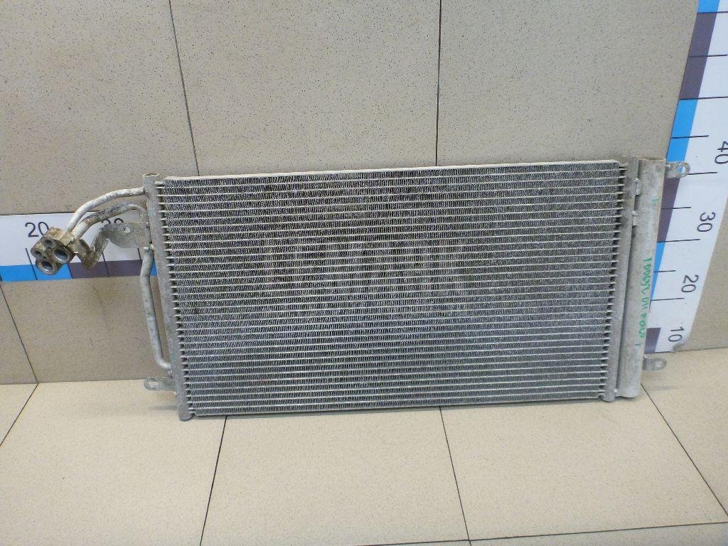 Радиатор кондиционера (конденсер)