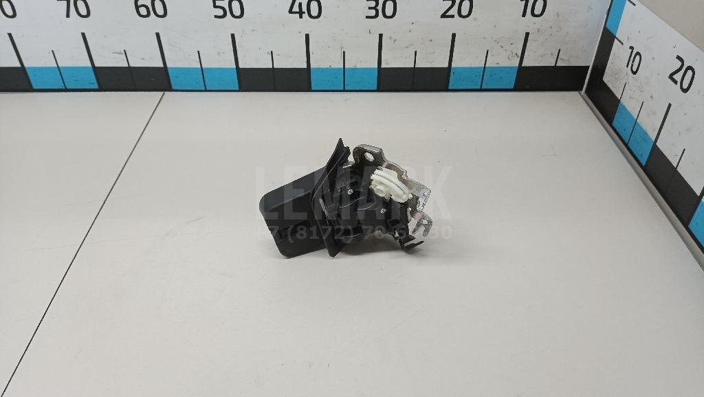 Замок багажника